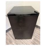 Hisense mini fridge