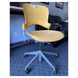 Swivel chair
