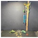 Metal Wind Chime and Lizard Dï¿½cor Lot