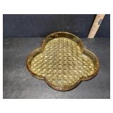 Gold-Tinted Glass Trivet with Starburst Pattern