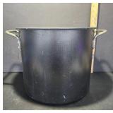 Black Metal Stock Pot with Handles