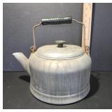 Comet Aluminum Teapot with Handle