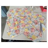 Floral Placemats and Napkins Set