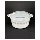 Vitage Town & Country Star Pyrex Dish