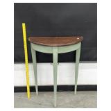Knotted Pine Top 3 Leg Table