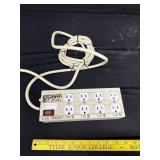 Isobar Serge Protector Outlit Strip