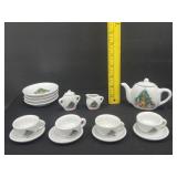 Vintage Childs Christmas Tea Set