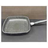 Vintage BergHoff Cast Iron 11 1/2" Griddle