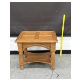 Thomasville Cadence Collection Accent End Table