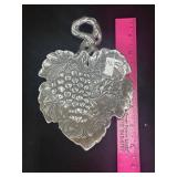 Arthurs Court Grapevine Tidbit Tray