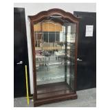 Vintage Howard Miller Illuminated Curio