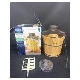 Oster 4 QT. Wood Bucket Ice Cream Maker