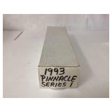 1993 Pinnacle Series 1 Baseball Cards Approximatel