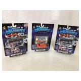 Muscle Machines Die-Cast Collectibles 3-Pack Featu Muscle Machines Die-Cast Collectibles 3-Pack Featu