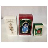 Hallmark Keepsake Barbie and Cinderella Ornament L