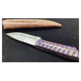 Fixed-Blade Knife with Damascus Steel Blade and Le