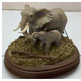 Mairo Sarvetti Wildlife Series Elephant Figurine o