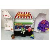 Toy Story-Themed Grand Basin Days Playset With Fig