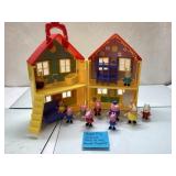 Peppa Pig Deluxe Fold-N-Go House Playset With Figu