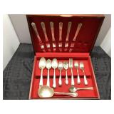 Wooden Flatware Storage Box with Assorted Silver-P