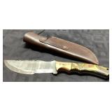 Fixed Blade Knife with Wooden Handle and Leather S