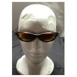 Oakley Sunglasses with Tortoiseshell Frame and Tin
