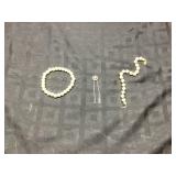 Pearl-Like Beaded Jewelry and Floral Hairpin