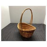 Handwoven Wicker Basket With Handle, 8 x 11 Inches