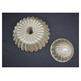 2 Antique Bundt Cake Pan Molds