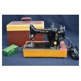 EK02500 1954 99K Portable Singer Sewing Machine