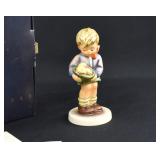 Goebel Hummel 485 GIFT FROM A FRIEND #198 in Box