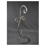 Black Wrought Iron Counter-top Plant Hanger