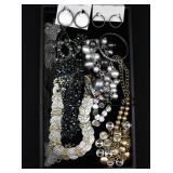 LOT GROUPING- Costume Jewelry