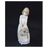 Retired Lladro FLORAL TREASURES #5605 Figurine