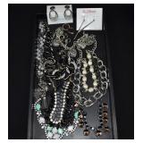 LOT GROUPING- Costume Jewelry