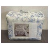 Armoire Collection Coquette Comforter Twin/Twin Xl