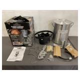 RiverGrille 30 Qt Aluminum Turkey Fryer Set