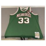 Mitchell & Ness 70-71 Kareem Abdul-Jabbar Jersey