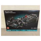 Lego Mercedes-AMG F1 W14 E Performance 1:8 Scale