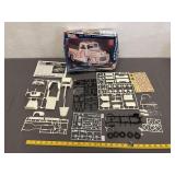 Revell ï¿½50 Ford Custom Pickup Model Scale 1:25