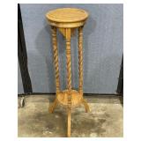 Twisted Wood Spidle Leg Plant Stand