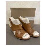 Clarks Lafley Joy Shoes Size 9.5 US