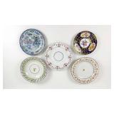 A MIXED LOT OF 18TH AND 19TH CENTURY PLATES