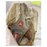 Regent Baseball Glove