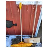 Snow Shovels 1 is Metal