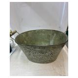 Flower metal Basket has liner