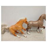 2 collectable horses