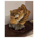 Tiger Statue one ear chipped