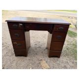 Wooden Desk T1