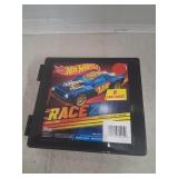 Hot wheels car case with 6 cars